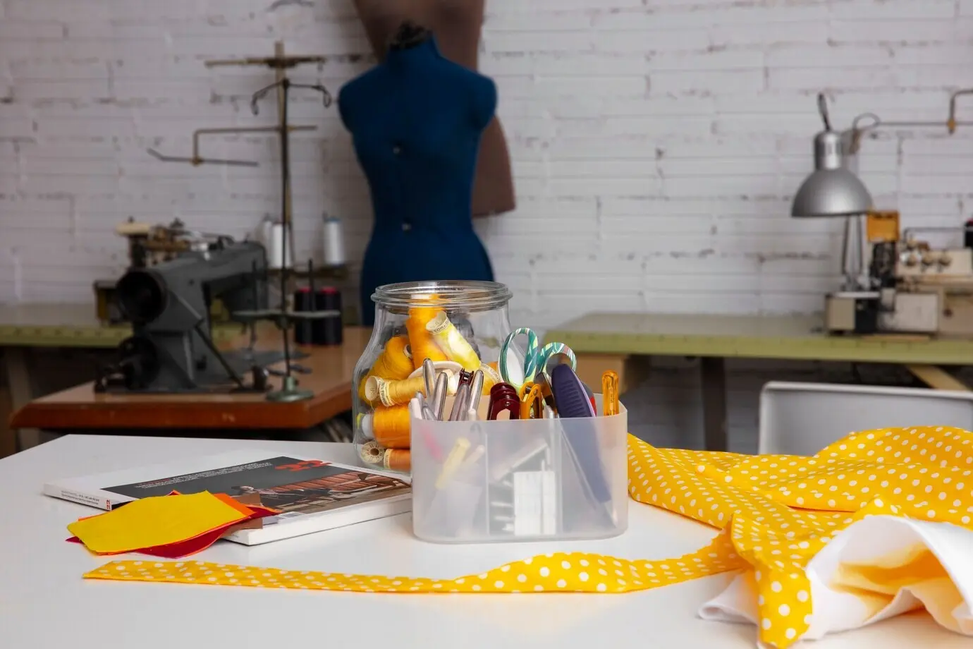 Elemente für das Modedesign im Studio